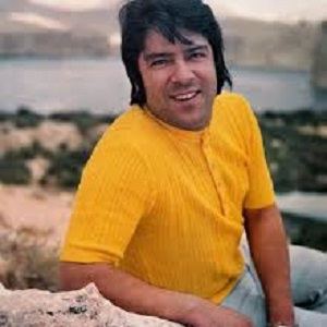 کاور آهنگ اگر آواره و مستم از احمد ظاهر